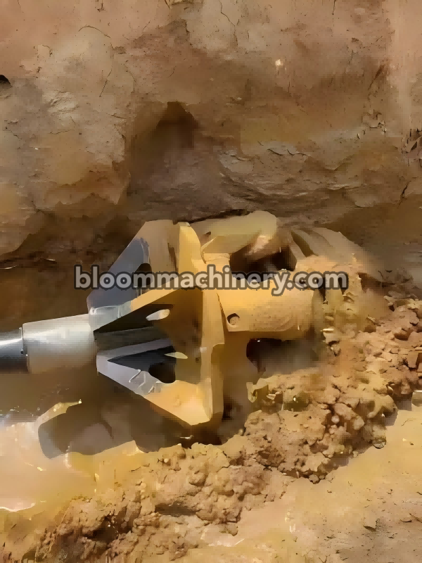 1784016499826870.png hdd-tci-tricone-hole-opener-rock-reamer-on-site.png